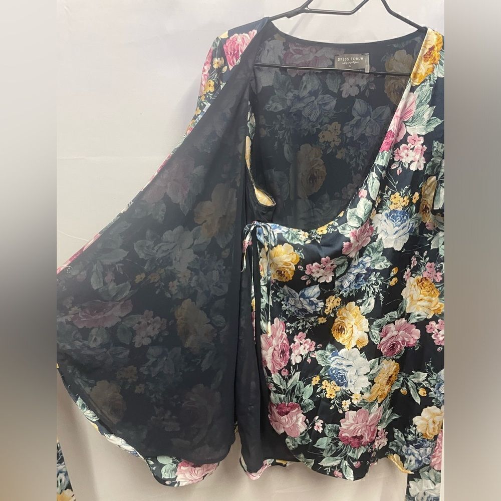 Dress Forum Mini Floral Wrap Dress - Picture 6 of 6